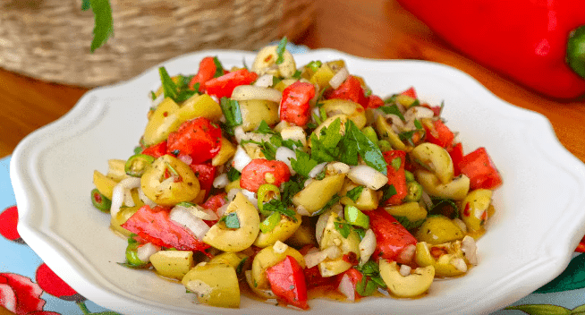 Zeytin salatası Tarifi: Olivensalat - Rezept auf Deutsch