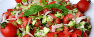 Çoban salatası – Rezept für Hirtensalat